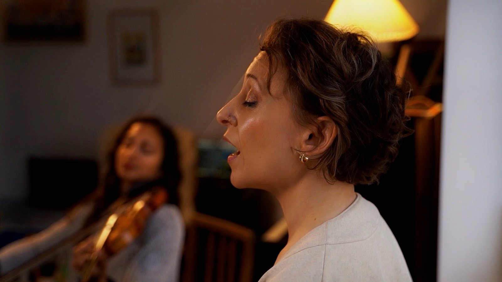 Singing in the lamplight