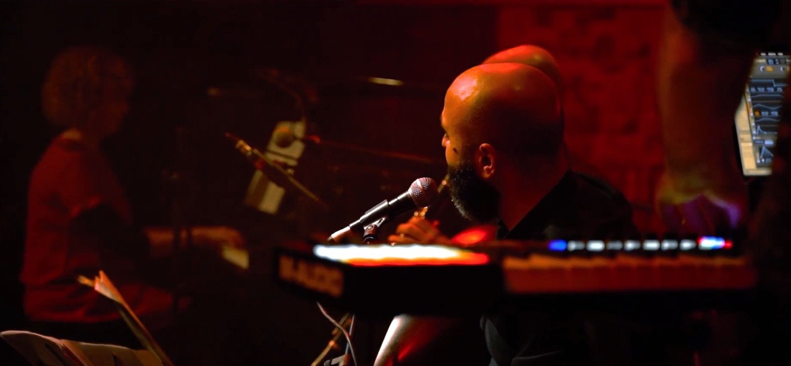 Singing over the keyboard