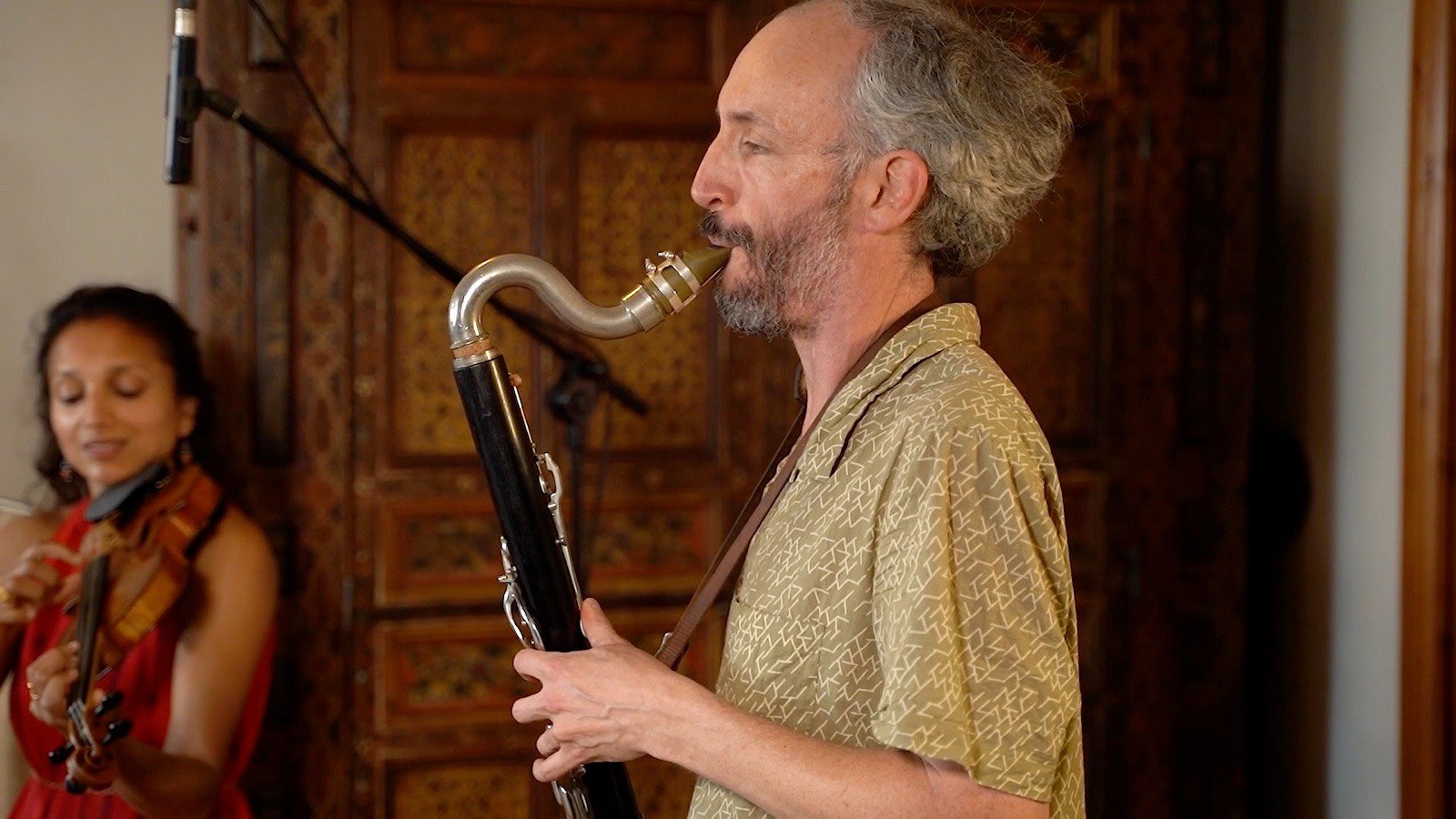 Bass clarinet and violin